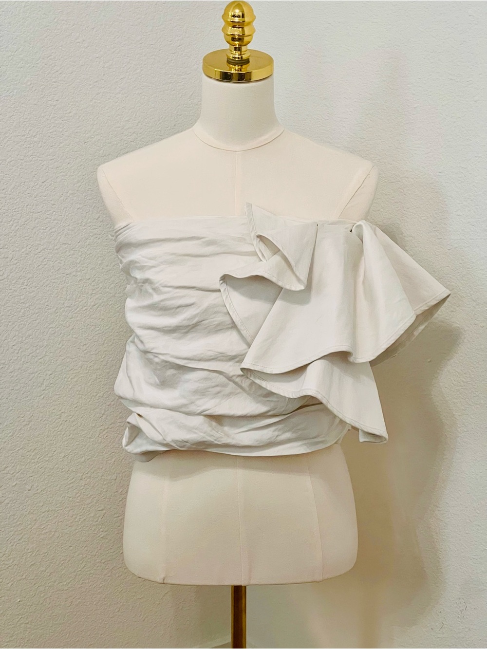 Zara White One Shoulder Ruffle Top Ruched Asymmetrical Statement Chic Blouse M - Picture 2 of 8
